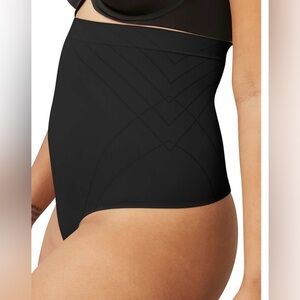 Maidenform Women's Flexees Feel Good Fashion Thong, Style FLS079